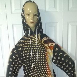 Hip hop hoodie outfit. Large or extra large. 44-in